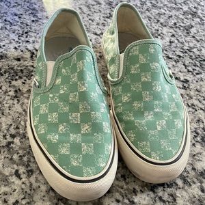 Checkerboard vans. Women’s size 10. Men’s size 8.5.